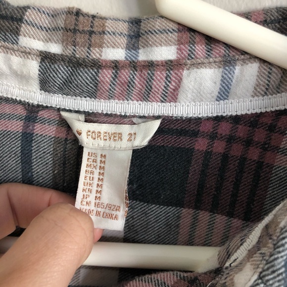✨OFFER Forever 21 flannel ! ✨ - Picture 4 of 6